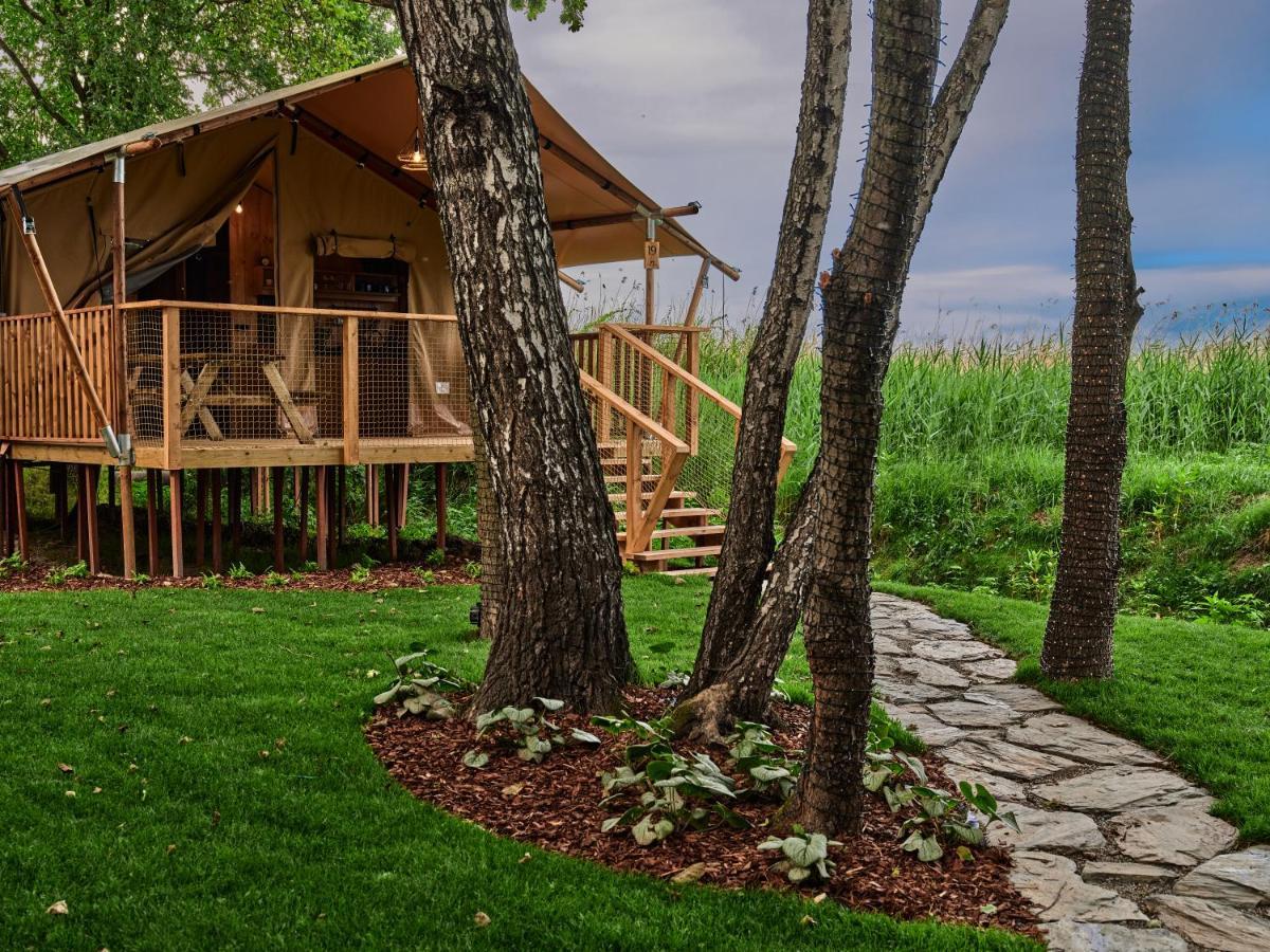 Zatoria Luxury Glamping Zator Hotel Buitenkant foto