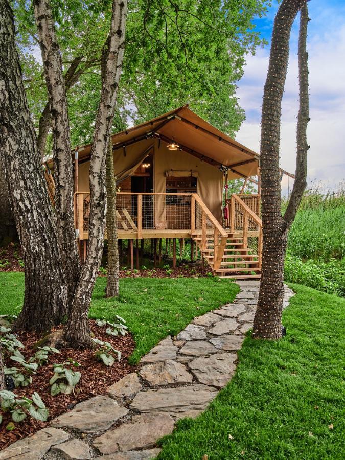 Zatoria Luxury Glamping Zator Hotel Buitenkant foto