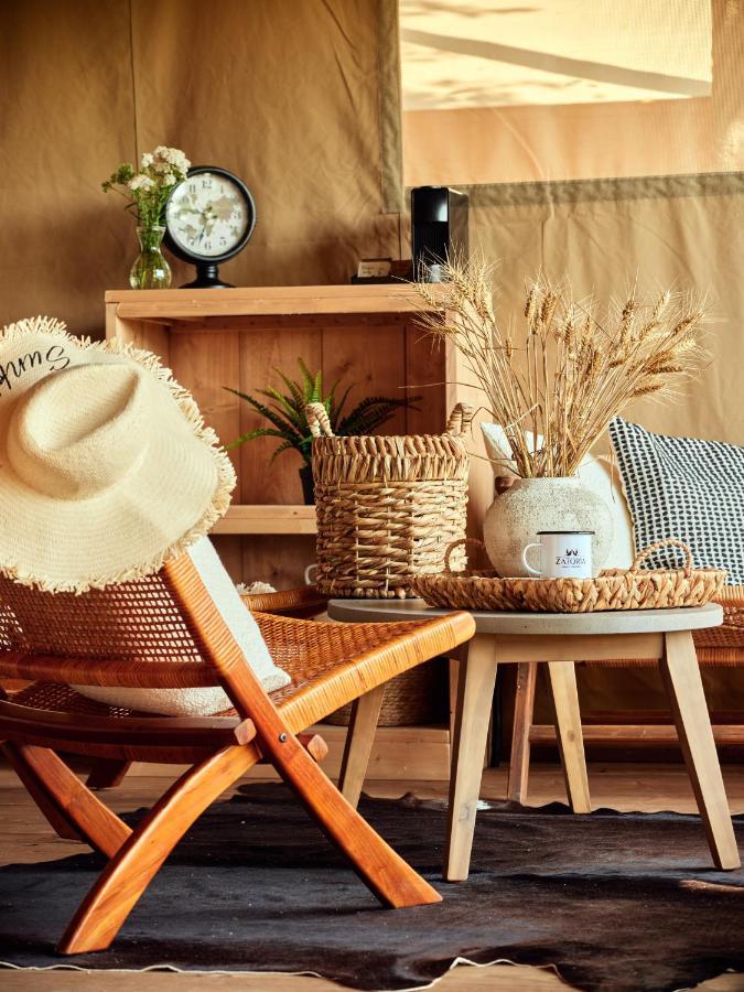 Zatoria Luxury Glamping Zator Hotel Buitenkant foto